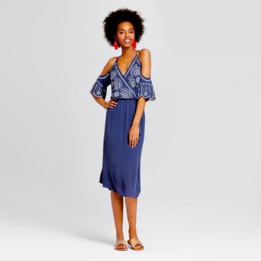 Navy Cold Shoulder Embroidered Midi Dress